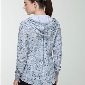 Lululemon not so petite fleur Pullover